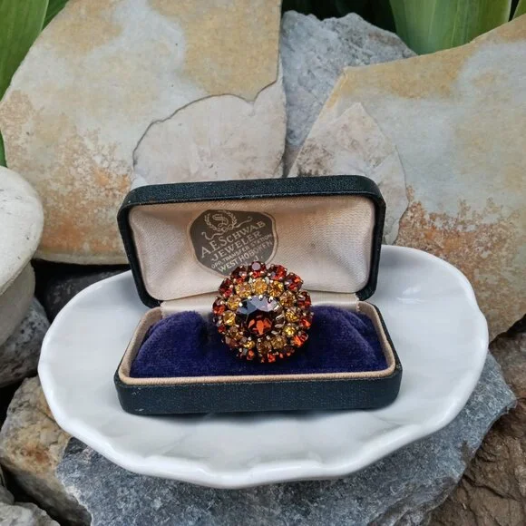 Vintage Austria Estate Oversized Adjustable Rhinestone Ring - Picture 5 of 7